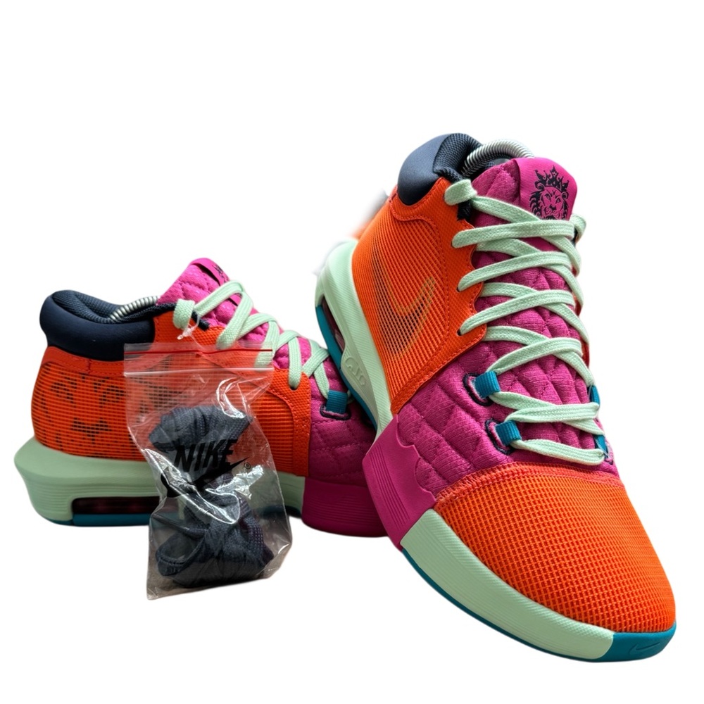 NIKE LEBRON WITNESS 8 NWOT